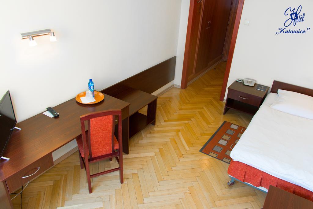 Hotel Katowice Economy Экстерьер фото